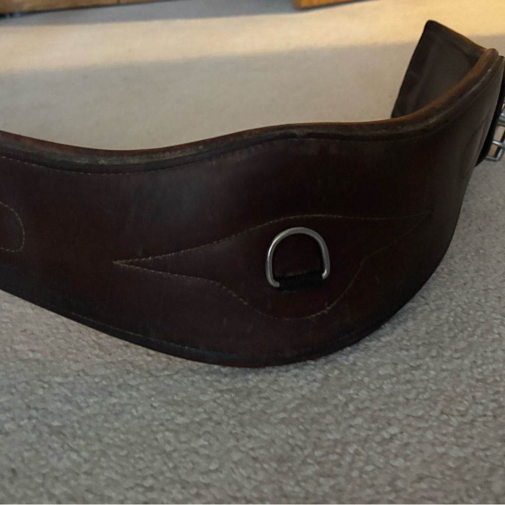 CWD Short Leather Anatomical Girth 28” / 70 cm - Picture 4 of 8